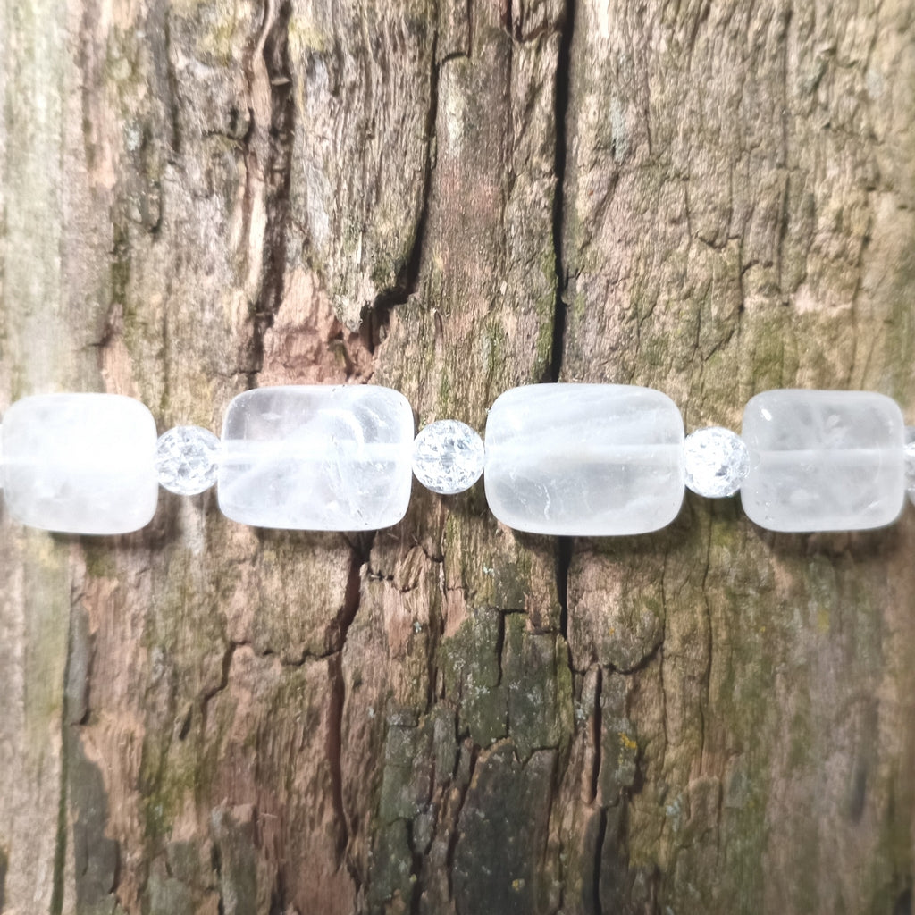 Schöne Armkette purem, geschliffenem Bergkristall mit tollem Glanz