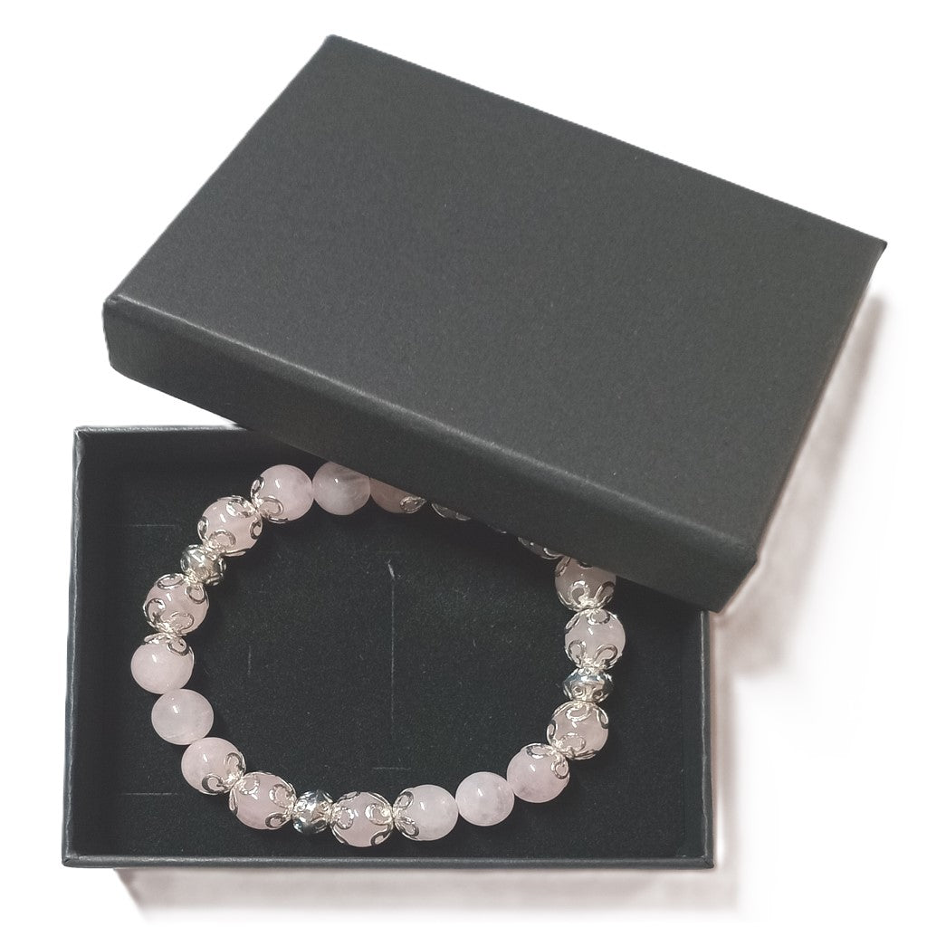 Armband aus Rosenquarz mit silbernen Perlkappen und Silberperlen