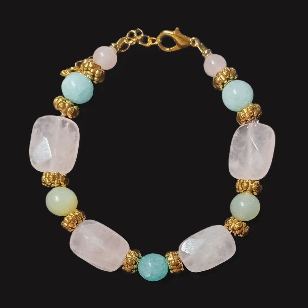Armkette aus Rosenquarz, Amazonit und Jade mit Goldperlen