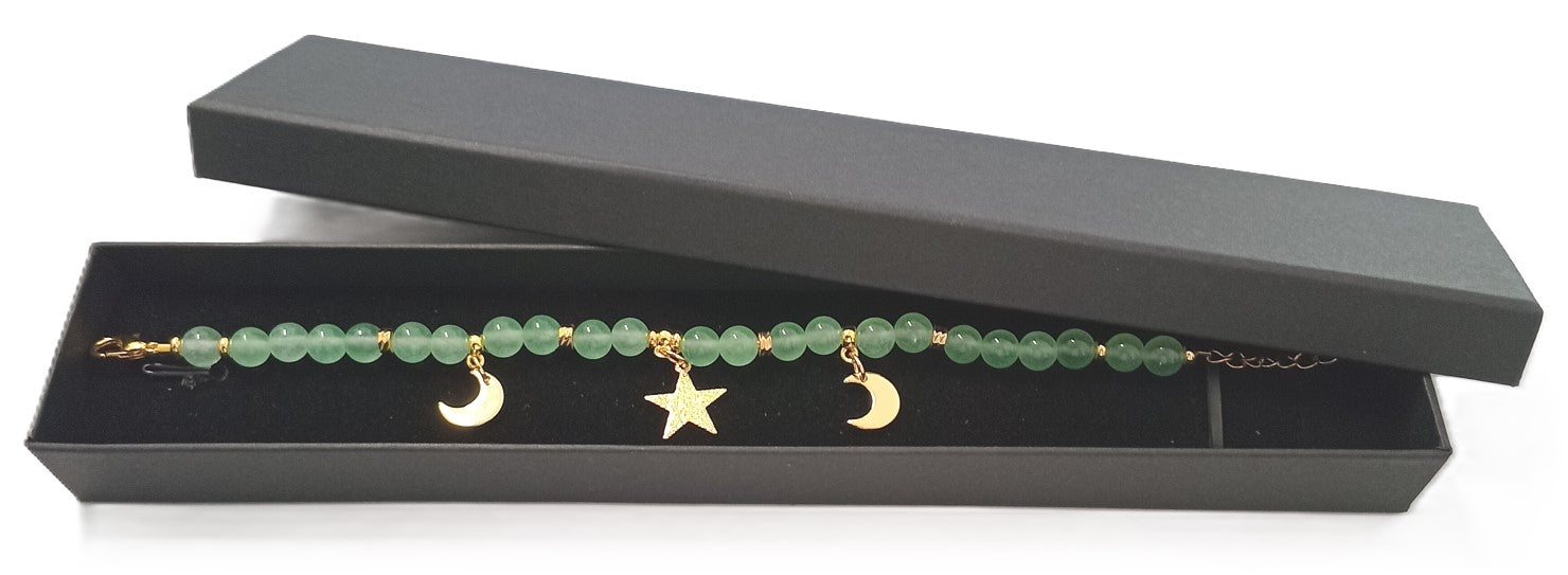 Armkette aus echter Jade mit goldenen Charms