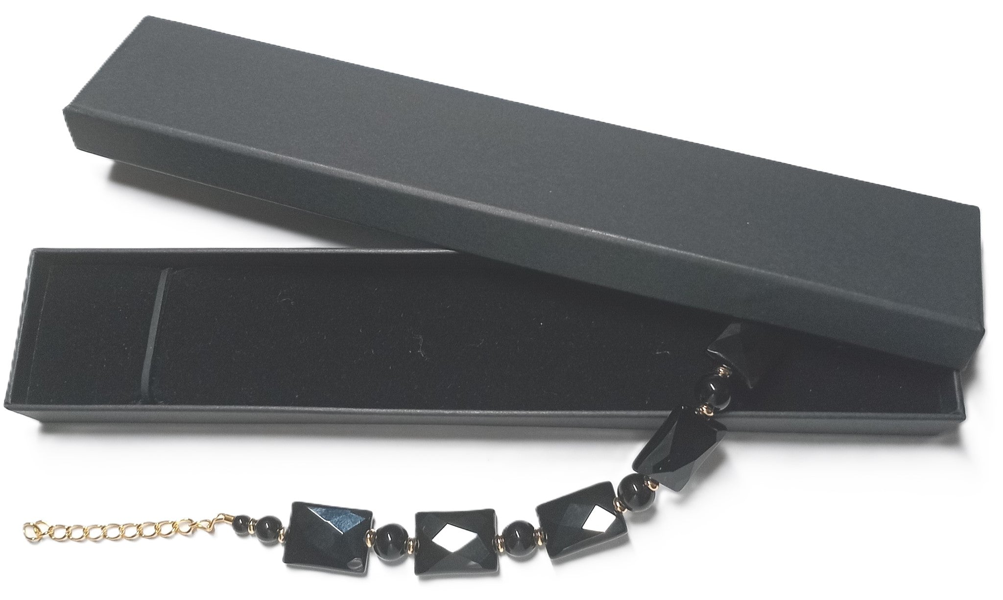 Schöne Armkette aus schwarzem Onyx mit Gold-Spacern und tollem Glanz