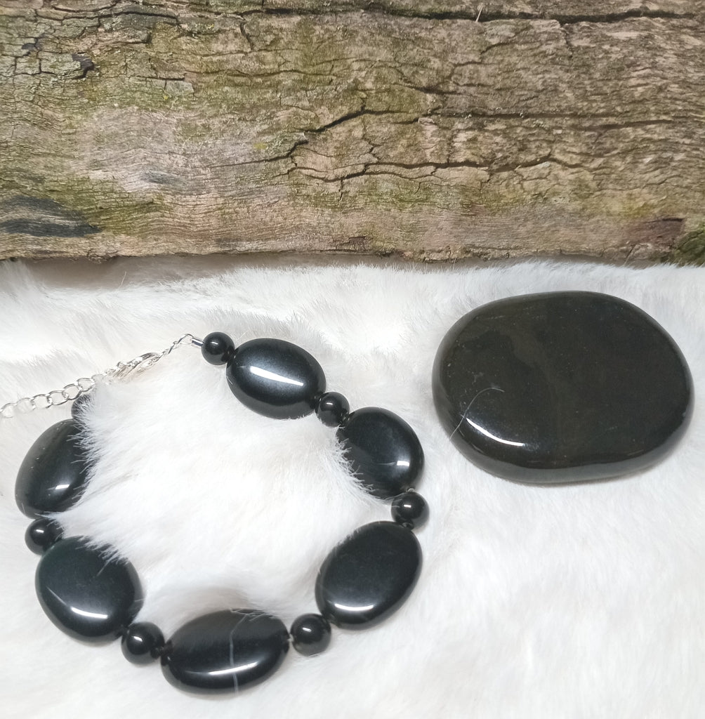 Schöne Armkette aus schwarzem geschliffenem Obsidian