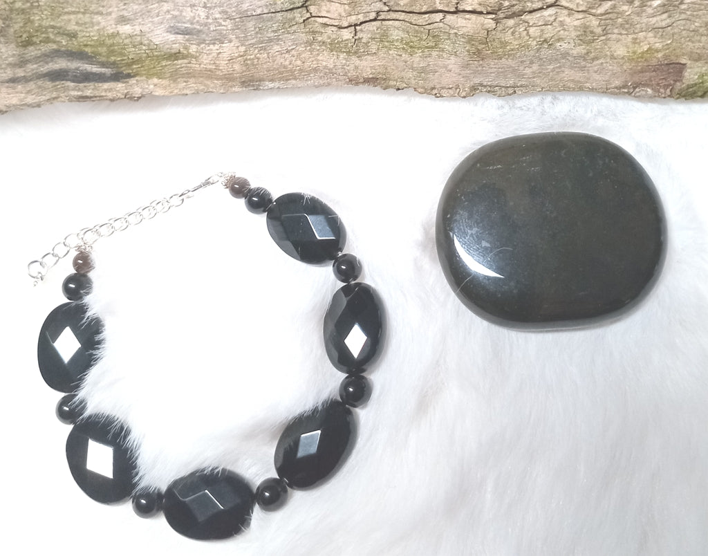 Schöne Armkette aus schwarzem geschliffenem Obsidian mit tollem Glanz